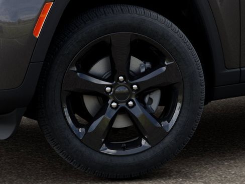 New 2026 Jeep Grand Cherokee Limited w/ Limited Altitude Package AWD/4WD image 13