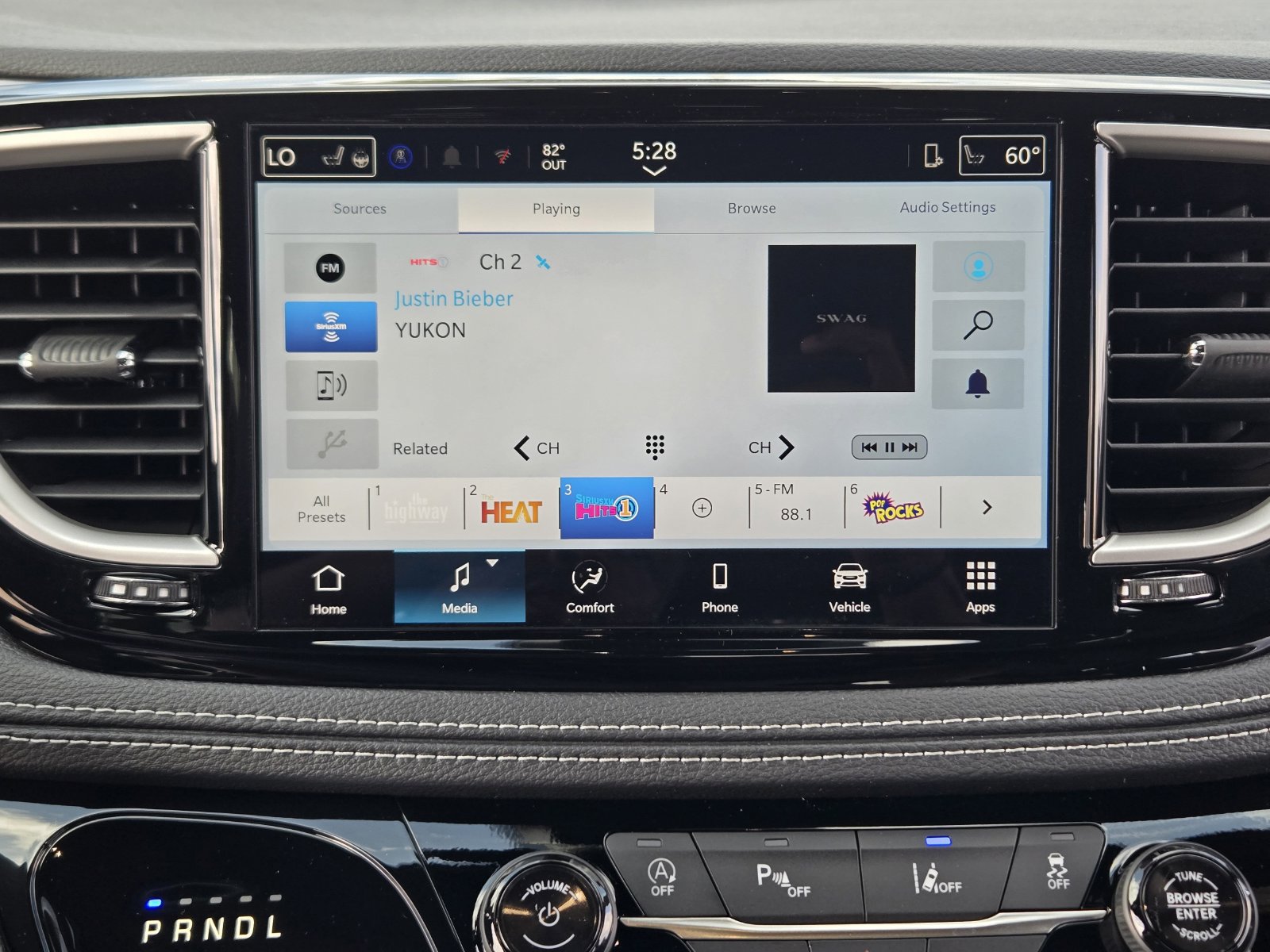 New 2026 Chrysler Pacifica Select AWD/4WD image 15