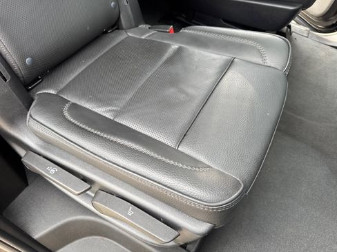 Used 2022 GMC Yukon Denali image 62