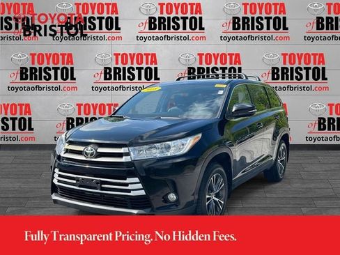 Used 2018 Toyota Highlander Plus AWD/4WD image 7