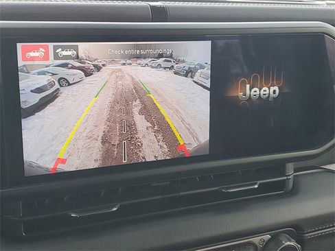 Used 2024 Jeep Wrangler Unlimited Rubicon 392 image 29