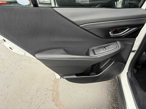 Used 2025 Subaru Outback Premium w/ Popular Package #1A AWD/4WD image 15