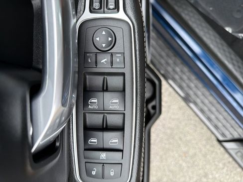 Used 2024 RAM 2500 Laramie w/ Night Edition image 22