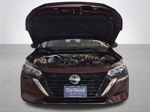 Certified 2025 Nissan Sentra SV FWD image 5