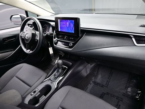 Used 2025 Toyota Corolla LE FWD image 14