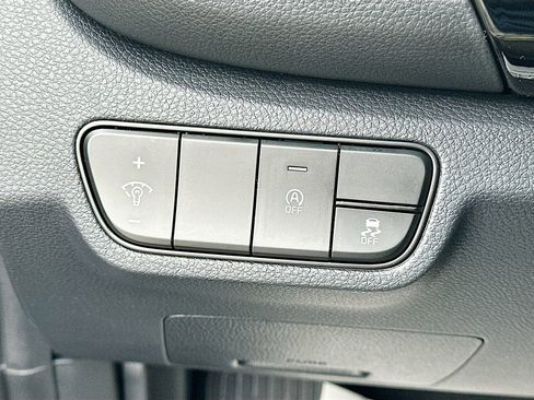 New 2026 Kia Seltos S FWD image 10