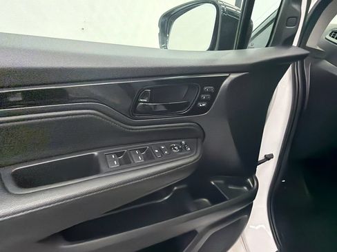 Used 2024 Honda Odyssey Elite image 12