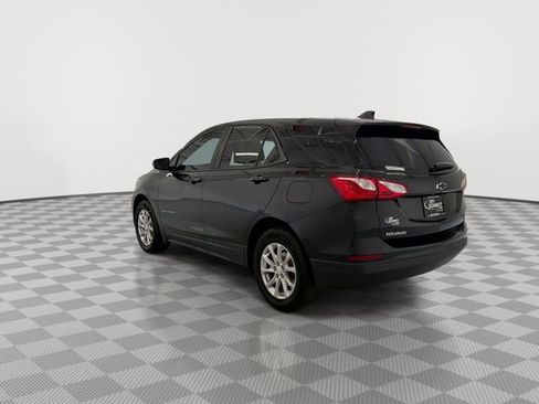 Certified 2021 Chevrolet Equinox LS w/ LS Convenience Package FWD image 8