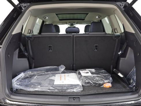 New 2026 Volkswagen Atlas SE image 17