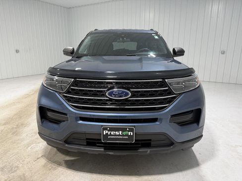 Certified 2020 Ford Explorer XLT image 2