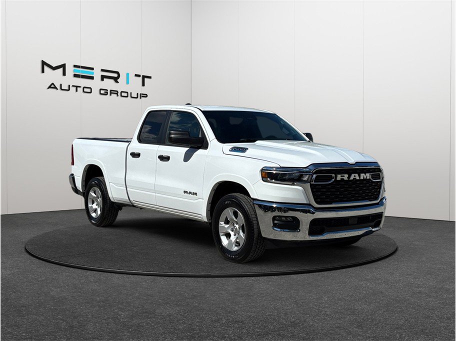 Used 2025 RAM 1500 Big Horn AWD/4WD image 1