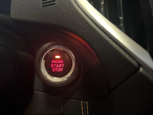 Used 2022 Subaru Crosstrek 2.0i Premium w/ Moonroof Package image 33