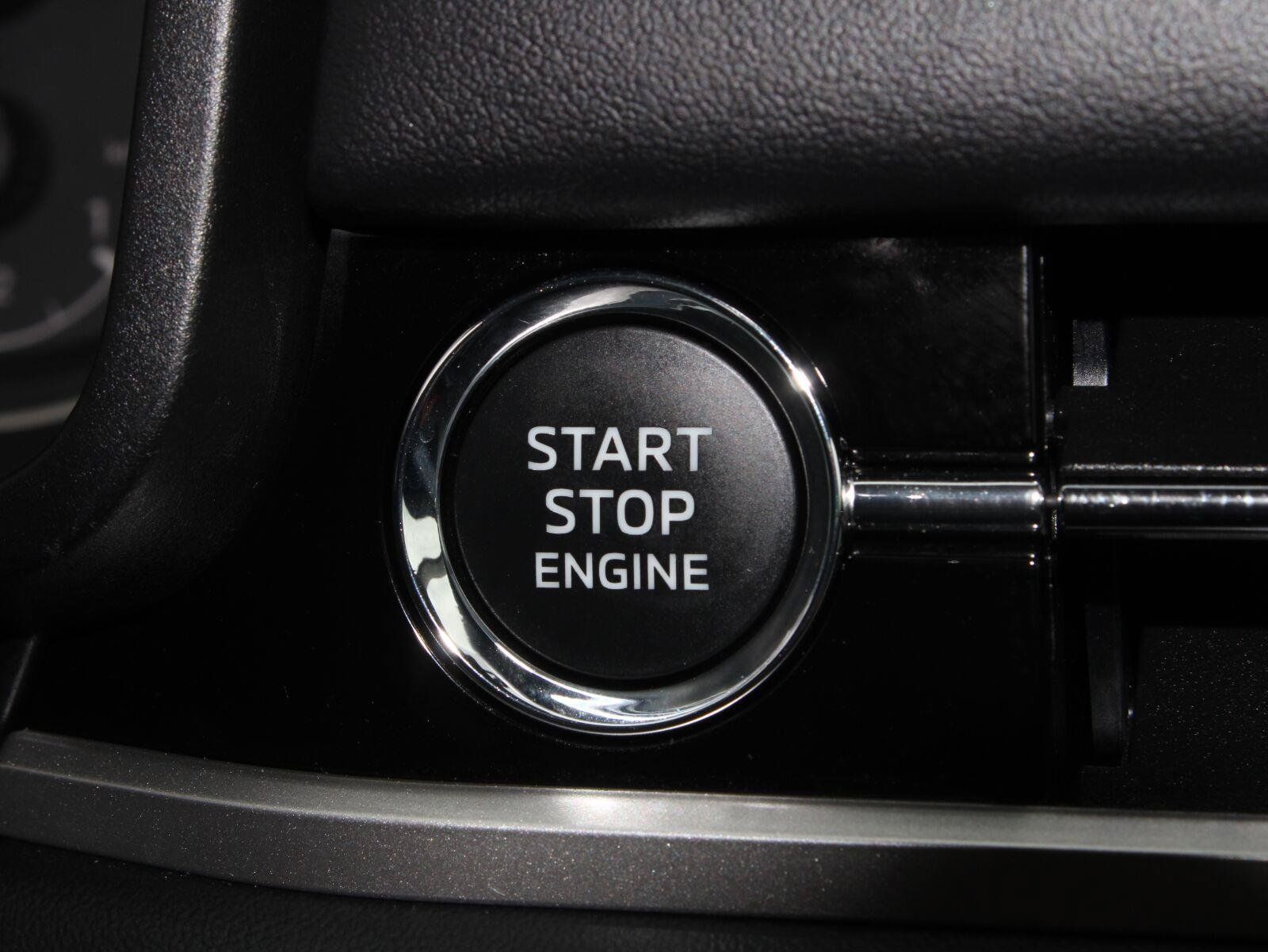 Used 2025 Mitsubishi Outlander SE AWD/4WD image 14