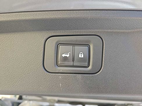 Certified 2025 INFINITI QX80 Sensory image 28