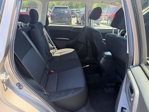 Used 2015 Subaru Forester 2.5i Premium w/ All-Weather Package AWD/4WD image 11