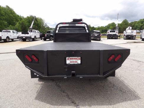 Used 2022 RAM 4500 Tradesman RWD image 6