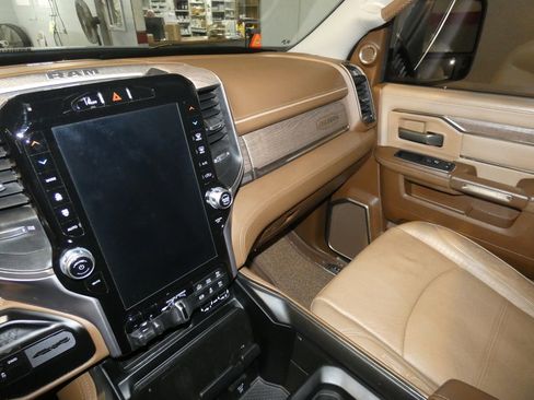 Used 2024 RAM 2500 Limited w/ Safety Group image 12