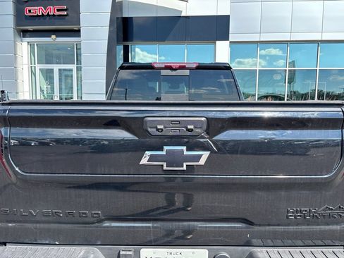 Certified 2024 Chevrolet Silverado 2500 High Country w/ High Country Premium Package AWD/4WD image 19