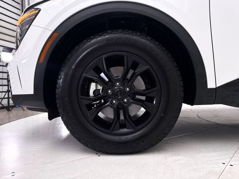 Certified 2025 Kia Sportage X-Pro Prestige AWD/4WD image 16