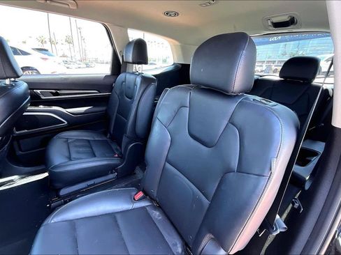 Used 2023 Kia Telluride S AWD/4WD image 17