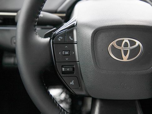 Certified 2026 Toyota bZ AWD/4WD image 25