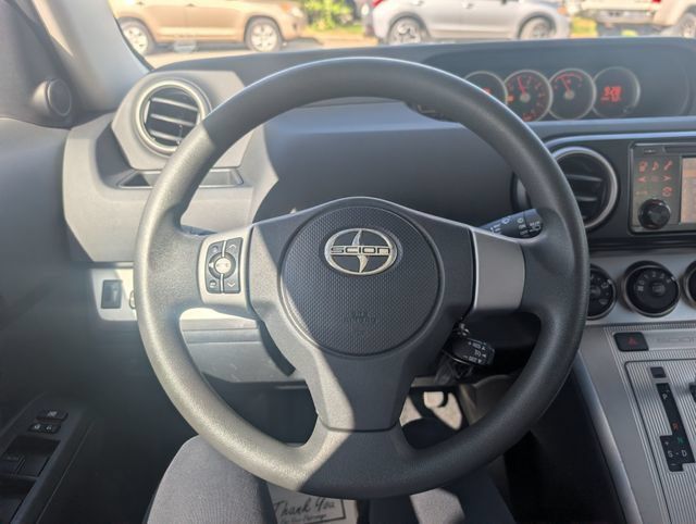 Used 2012 Scion xB FWD image 10