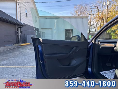 Used 2021 Tesla Model Y Long Range image 50