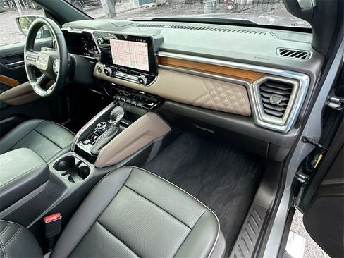 Used 2023 GMC Canyon Denali image 33
