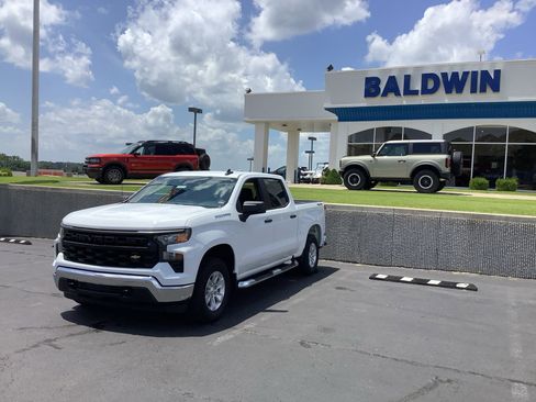 Used 2024 Chevrolet Silverado 1500 W/T w/ WT Value Package image 3