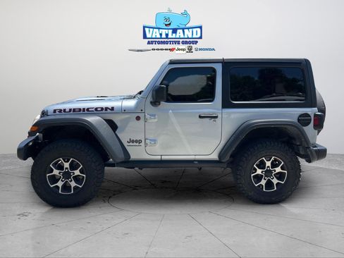 Used 2022 Jeep Wrangler Rubicon AWD/4WD image 2