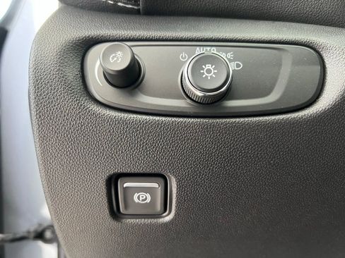 New 2025 Chevrolet Blazer LT w/ Midnight/Sport Edition image 10