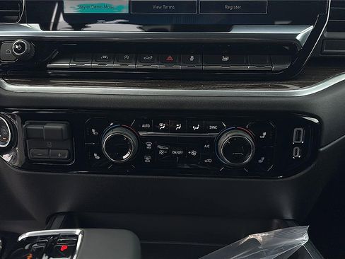 New 2026 Chevrolet Silverado 1500 RST w/ Redline Edition AWD/4WD image 13
