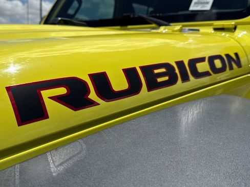 Used 2023 Jeep Gladiator Rubicon AWD/4WD image 32