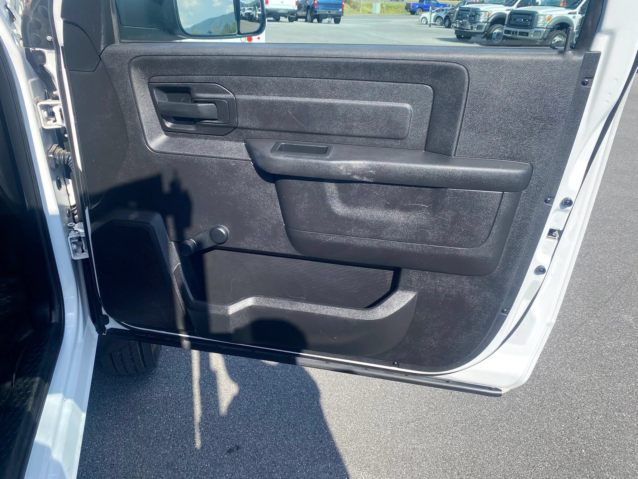 Used 2016 RAM 4500 Tradesman RWD image 20
