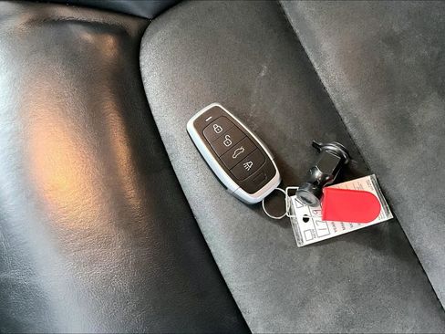 Used 2018 MAZDA CX-5 Touring image 10