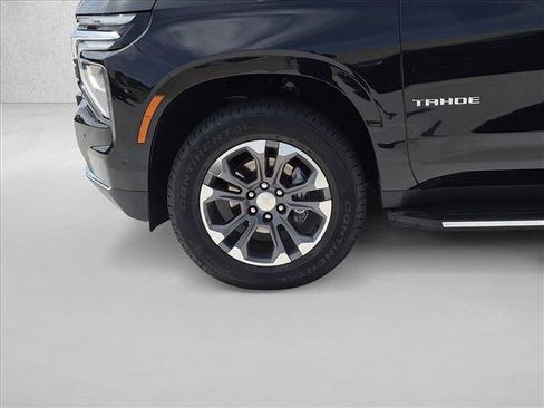 Used 2025 Chevrolet Tahoe LT RWD image 14