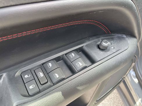 Used 2022 Jeep Compass Trailhawk w/ Trailer Tow Group AWD/4WD image 6