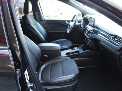 Used 2025 Ford Escape ST-Line AWD/4WD image 35