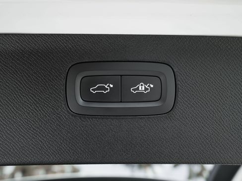 Used 2023 Volvo XC90 T8 Plus w/ Protection Package image 44