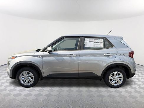 New 2026 Hyundai Venue SE FWD image 8