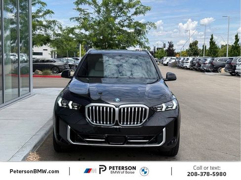 New 2026 BMW X5 xDrive50e w/ Premium Package AWD/4WD image 8