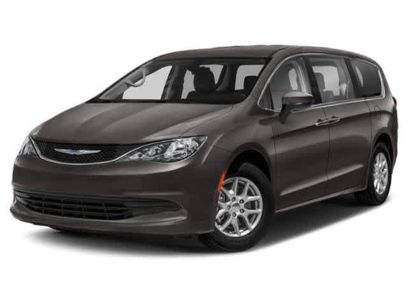 Used 2020 Chrysler Pacifica Touring w/ Advanced Safetytec Group