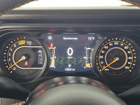 Used 2024 Jeep Wrangler Unlimited Sport AWD/4WD image 23