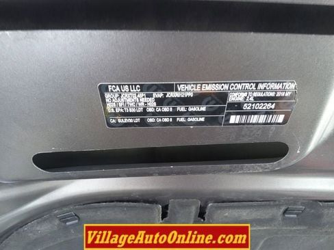 Used 2018 Jeep Renegade Trailhawk w/ Cold Weather Group II image 37