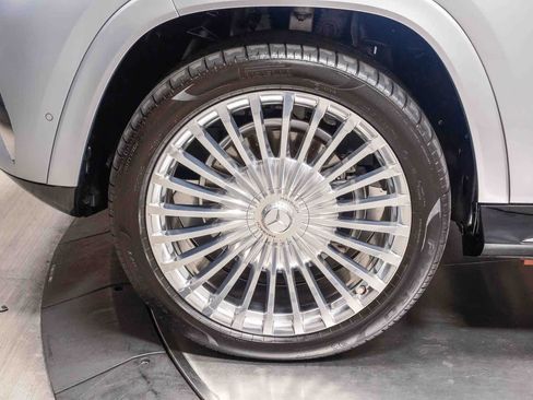 Certified 2023 Mercedes-Benz Maybach GLS 600 4MATIC image 10