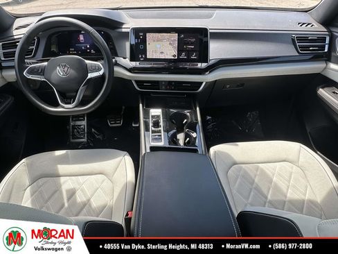 Used 2025 Volkswagen Atlas Cross Sport SEL Premium R-Line AWD/4WD image 15