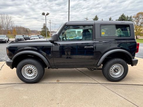 New 2025 Ford Bronco 2-Door image 4