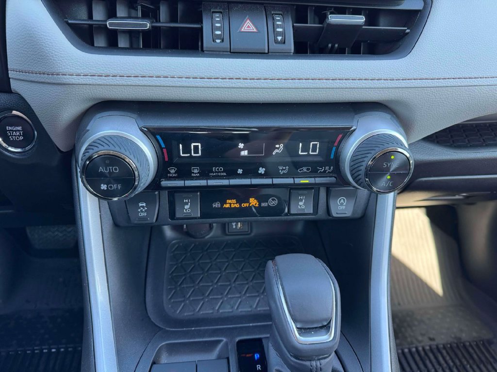 Used 2023 Toyota RAV4 XLE Premium AWD/4WD image 31