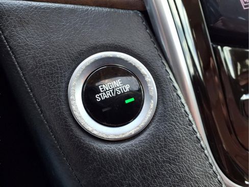 Used 2019 Cadillac Escalade Luxury RWD image 21
