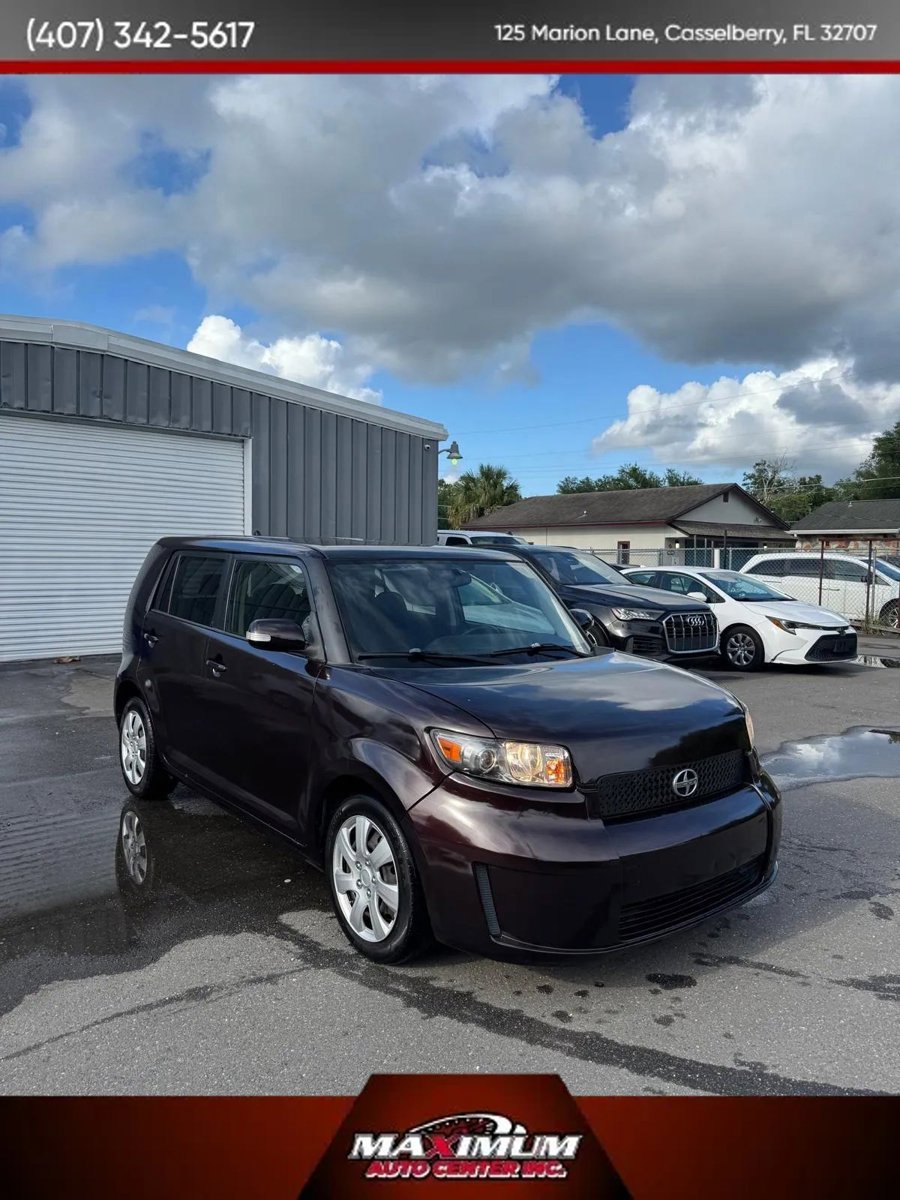 Used 2009 Scion xB FWD image 1